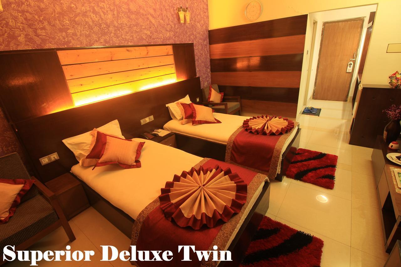 Tiger Garden Int Hotel Khulna Buitenkant foto