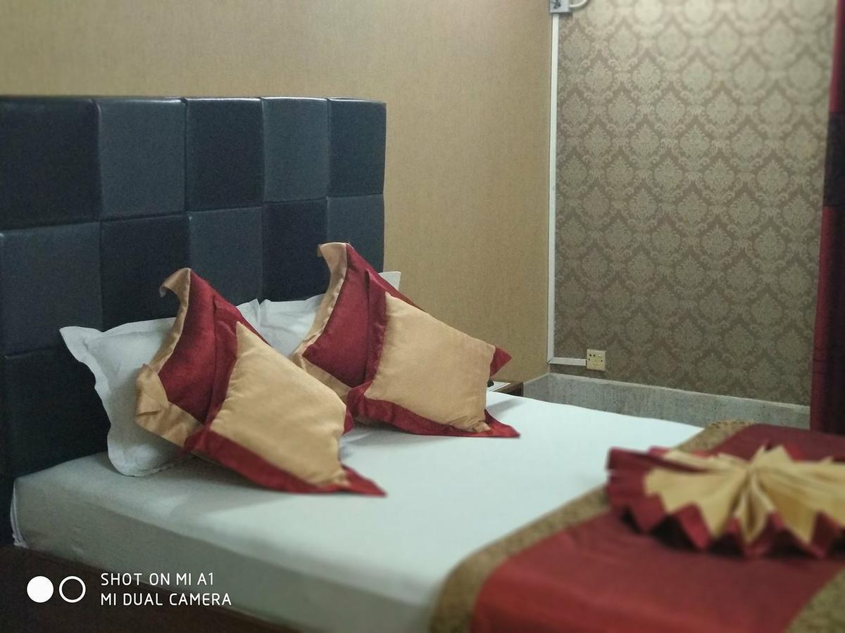 Tiger Garden Int Hotel Khulna Buitenkant foto